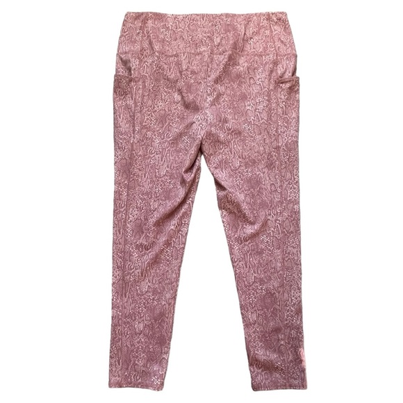 Chico’s Zenergy Fabulously Slimming Python Pocket Leggings Women’s Sz 3 (XL-16) - Picture 5 of 10